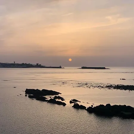 Les Pieds Dans L Eau