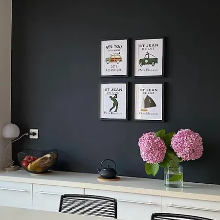 Les Pieds Dans L Eau Apartment *