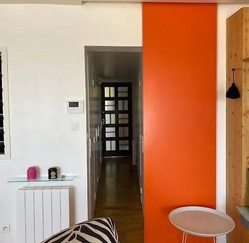 Les Pieds Dans L Eau Apartment